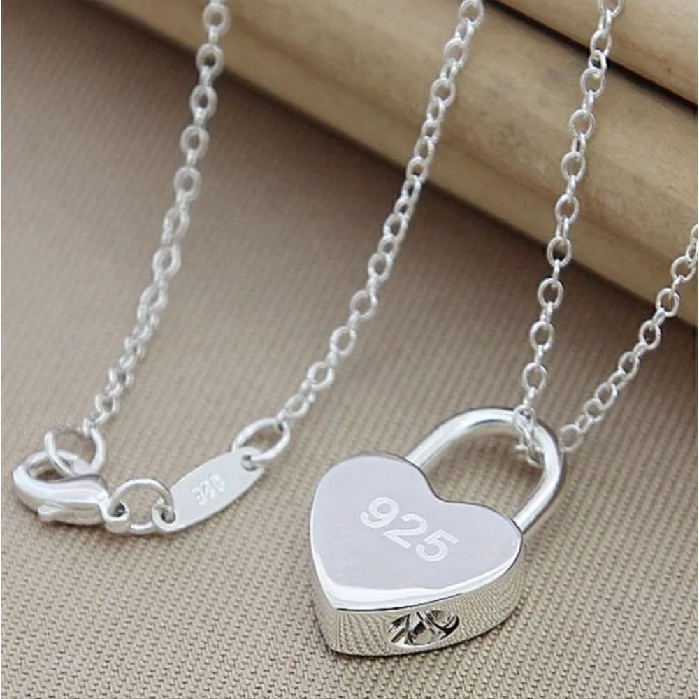SterlingāSilverāHeartāLocket - Picture 5 of 8